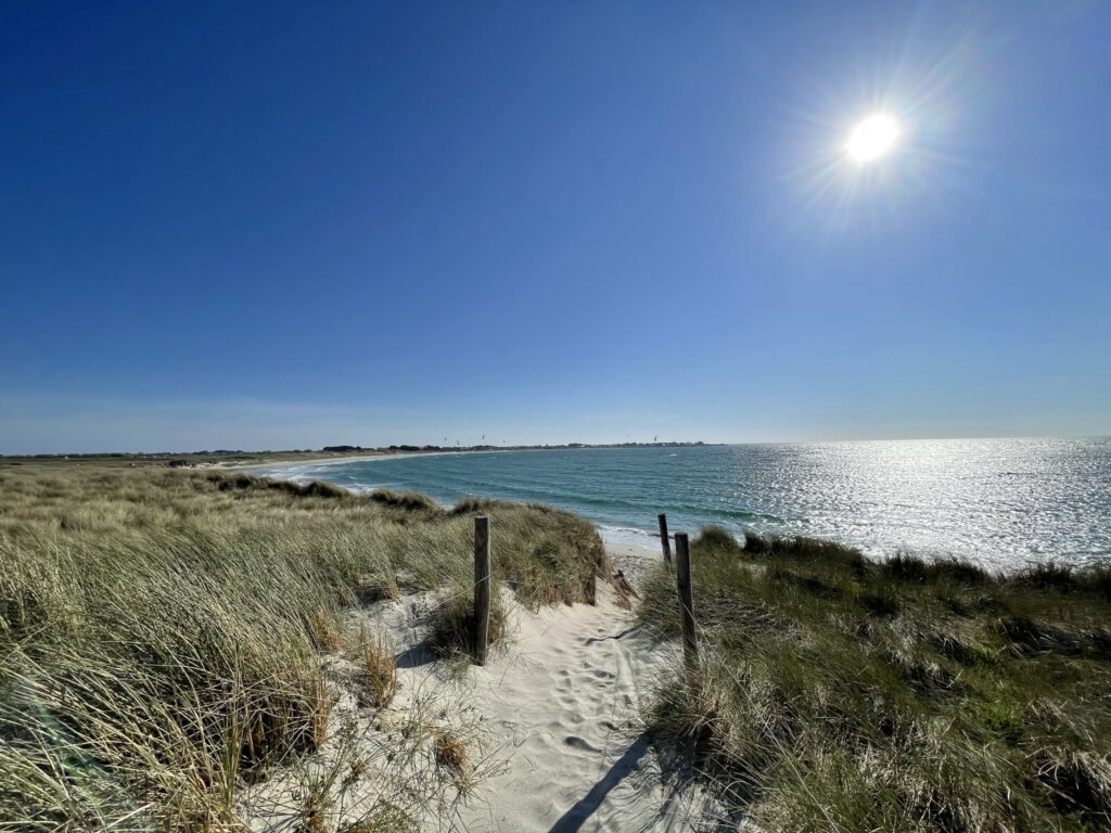 Plage de la Torche à Plomeur à 15 minutes du Camping des Dunes