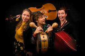 Les Notes Salées avec le trio Brazakuja