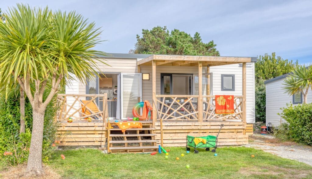 Venez passer des vacances au cœur du Finistère sud dans un camping 3 étoiles en bord de mer.